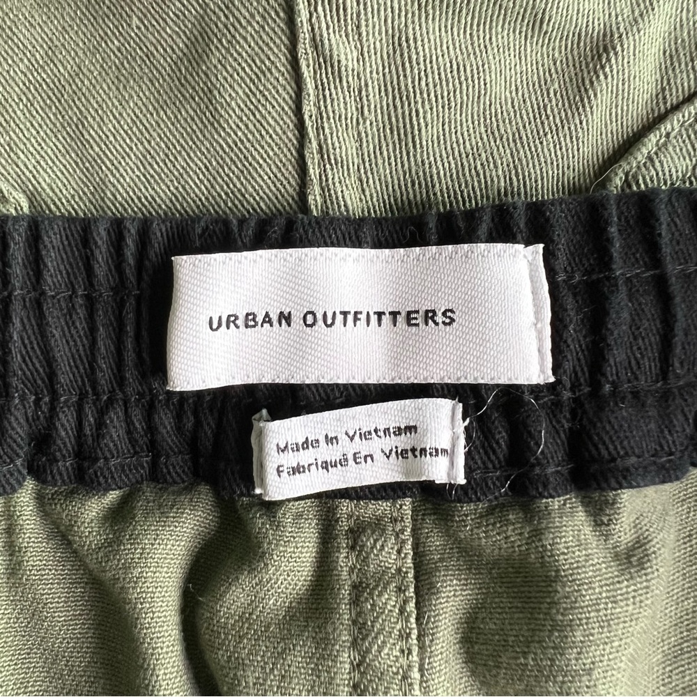 Urban Outfitters Green Cargo Pant - Medium - Picture 4 of 5